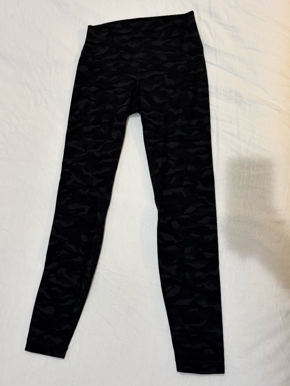 Lululemon Black Camo Align Leggings 25" - Size 6